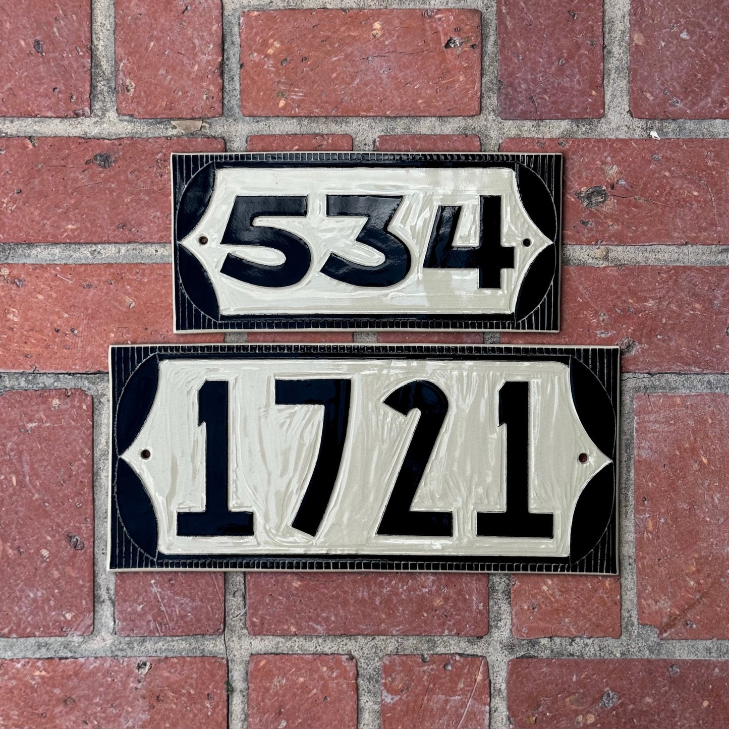 Classic Address Sign – Light Background – House Numbers – Outdoor Sgraffito Tile
