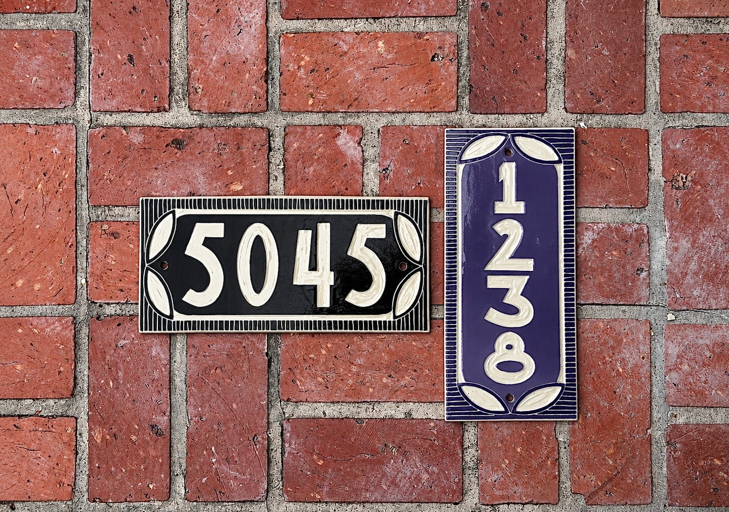 Classic Address Sign – Dark Background – House Numbers – Outdoor Sgraffito Tile
